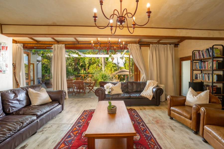 5 Bedroom Property for Sale in Langerug Western Cape